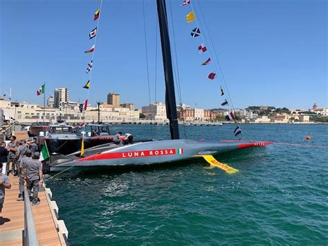 luna rossa prada caratteristiche tecniche